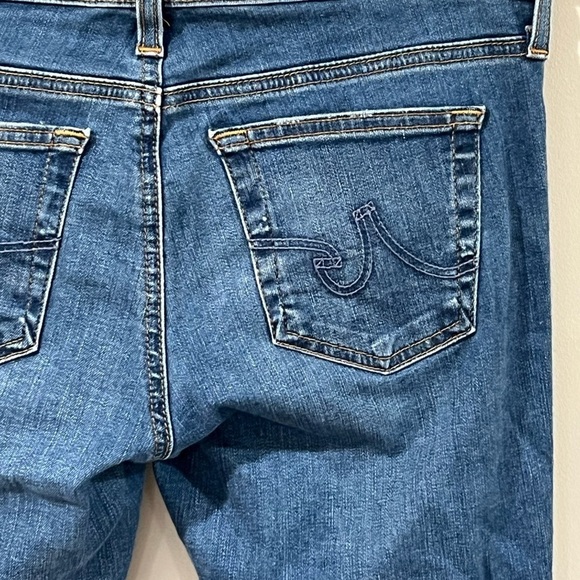 Women’s US 27R AG Medium Wash Distressed The STILT Cigarette Leg Jeans EUC - Picture 11 of 16